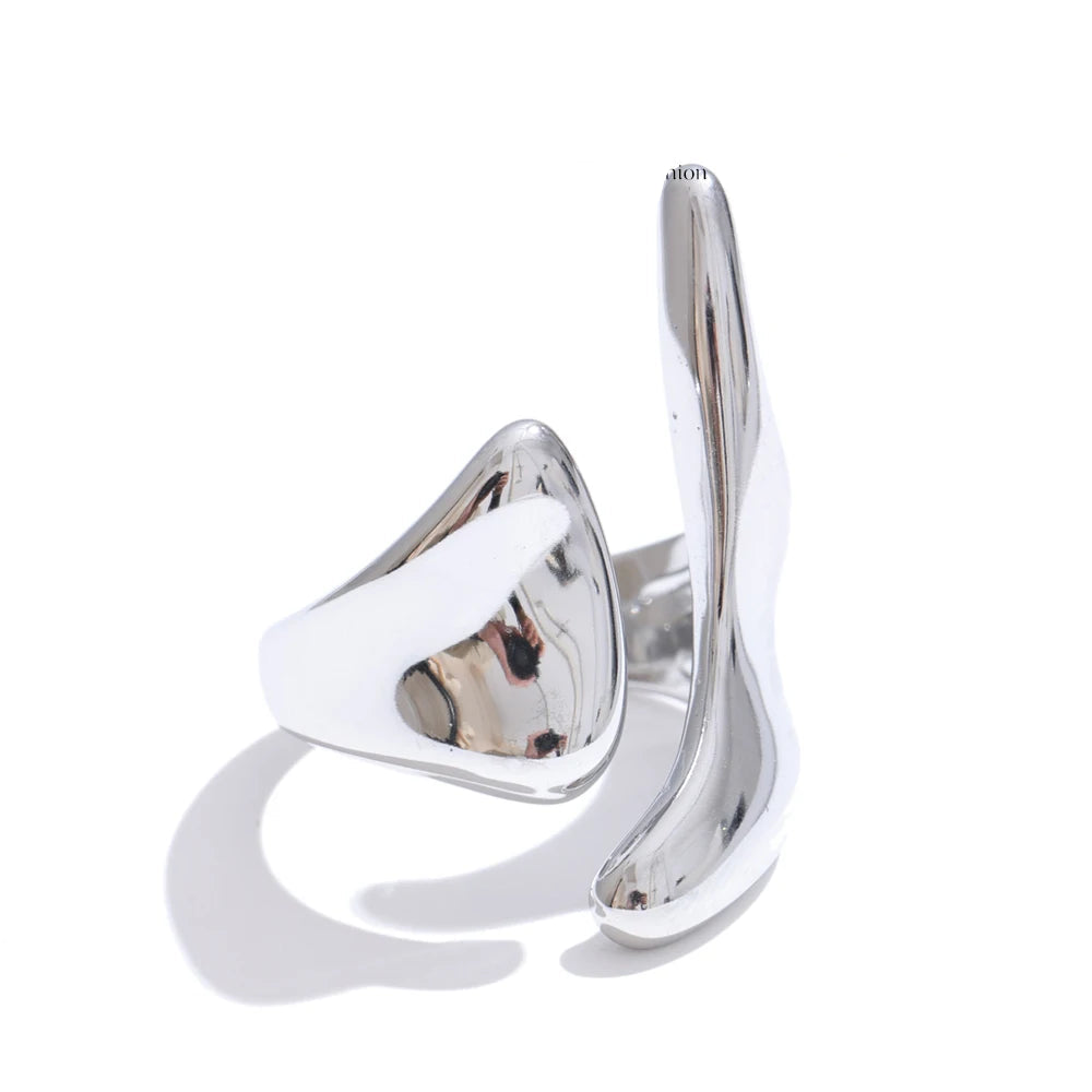 Charlotte Ring