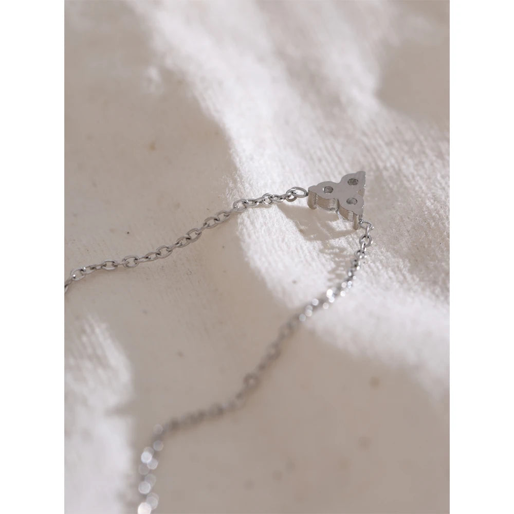 Mia Earrings