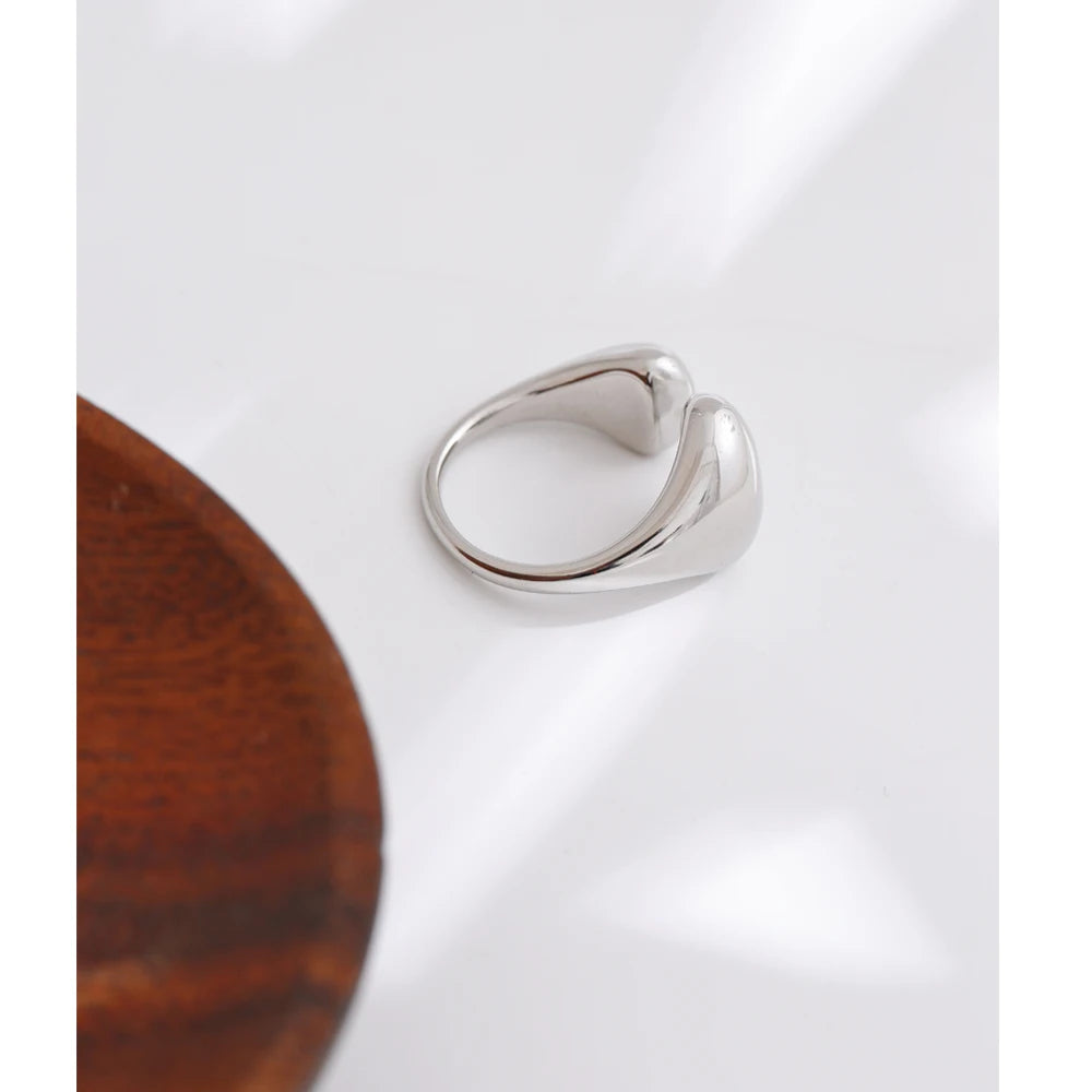 Ava Ring I